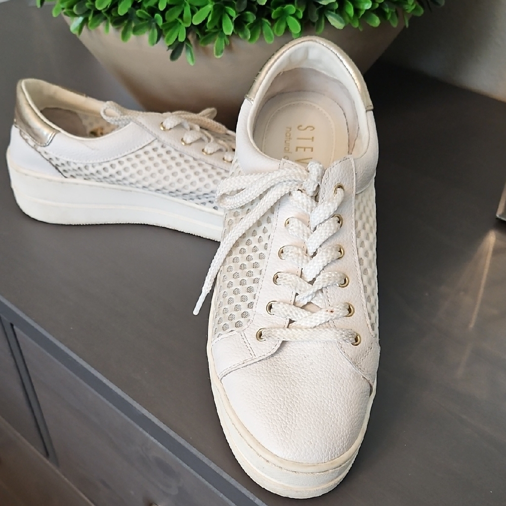 Stylish White Sneakers by Steve Madden